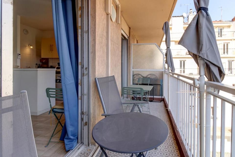 Cozy Apt with balcony - Garibaldi Port Apartment in Nice