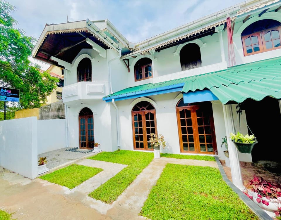 Property building, Garden, Garden view