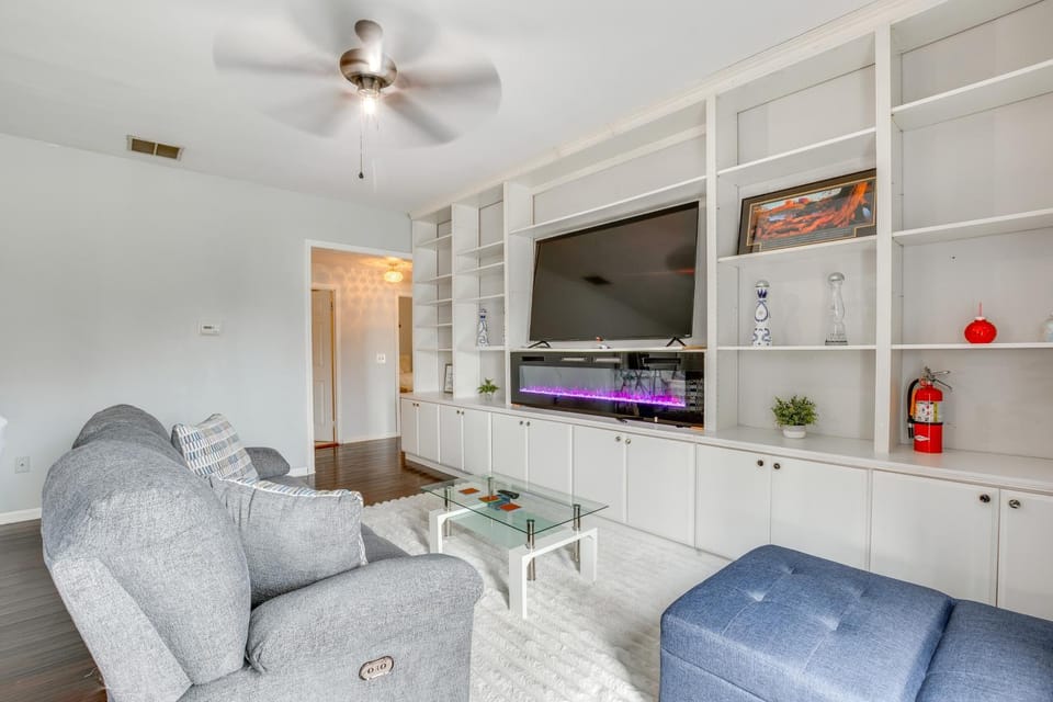 5 Mi to Rutgers University: New Jersey Guest Suite Apartment in South River