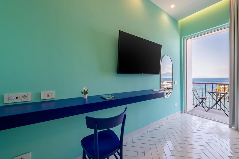 TV and multimedia, Balcony/Terrace, Bedroom, Sea view