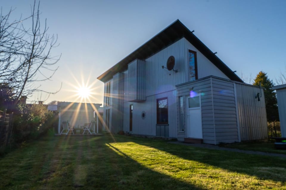 Facade/entrance, Garden, View (from property/room), Balcony/Terrace, Garden view, Sunset, pet friendly