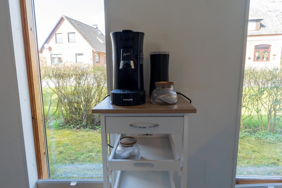 Coffee/tea facilities, kitchen