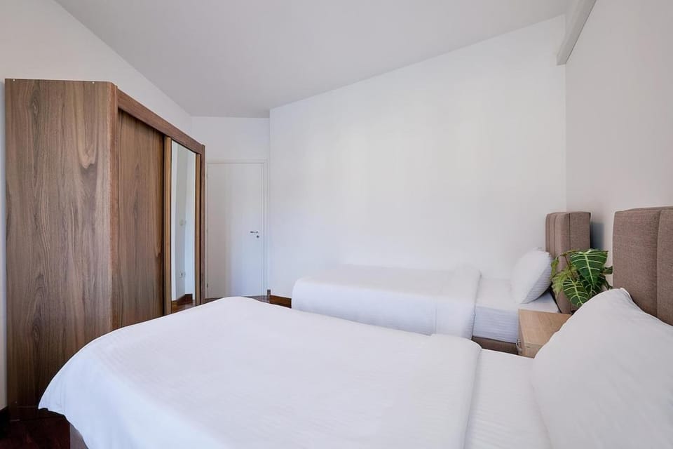 Cloud 9, Seaside Cliff Apartment Apartment in Budva Municipality