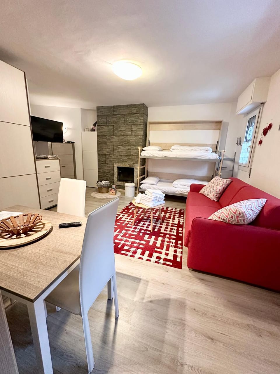 Bed, TV and multimedia, Living room, Dining area, wardrobe