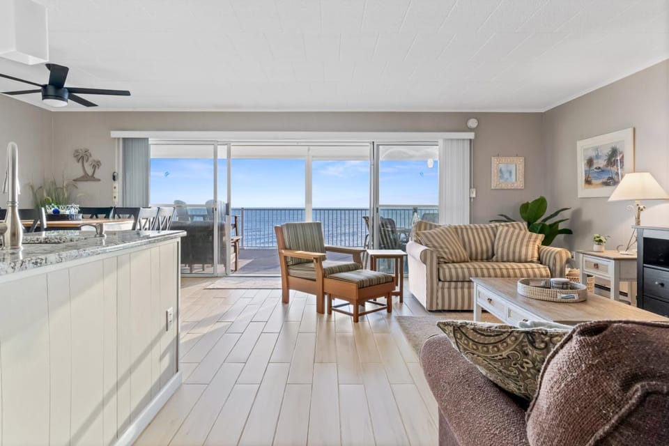 Calypso 2-Bedroom Condo with Ocean Views & Pool Access Ocean City Beachfront Escape House in Ocean City