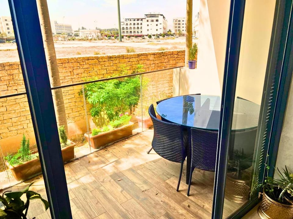 Garden, Balcony/Terrace, Dining area, City view, Garden view