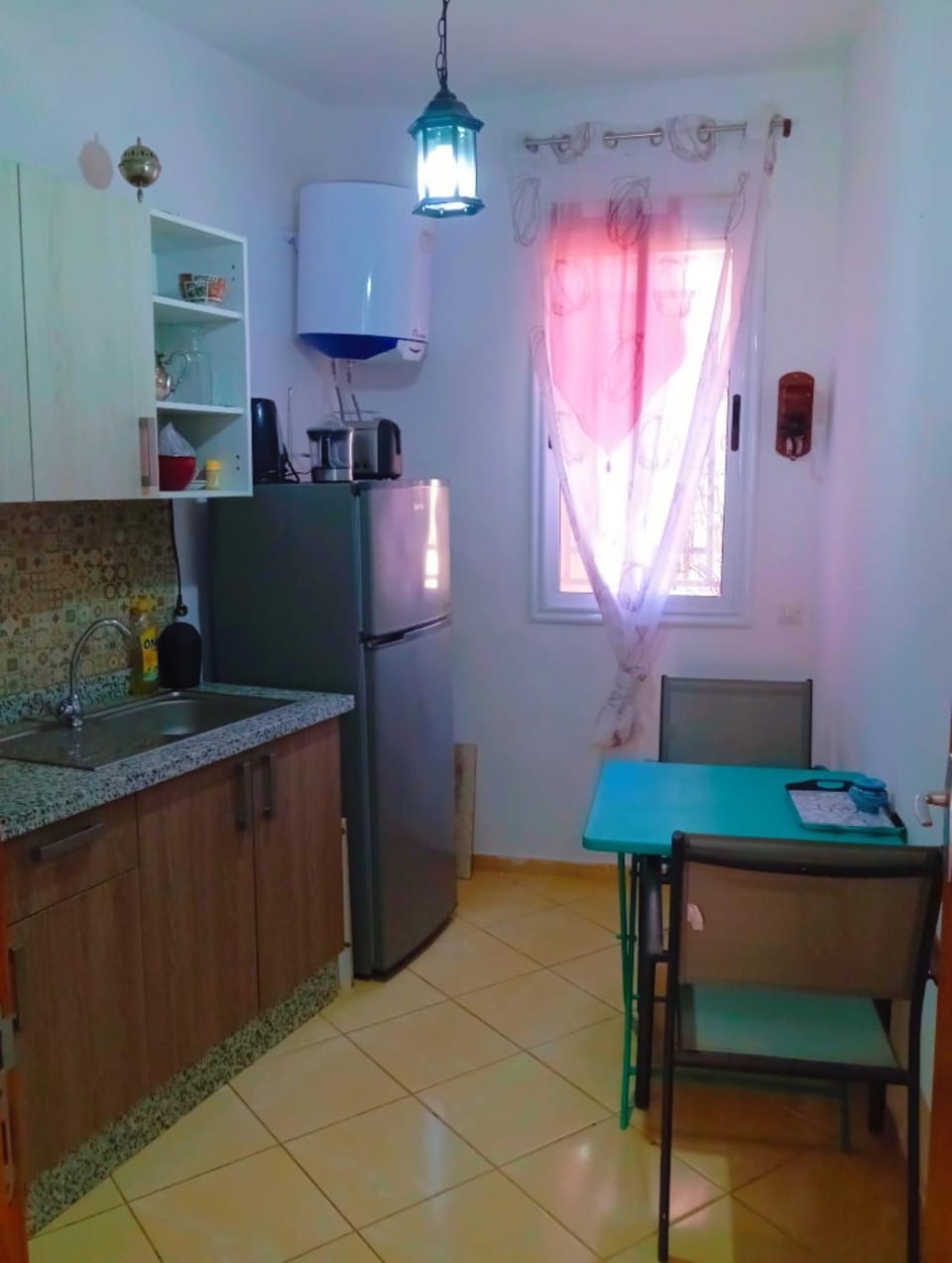 Dining area, oven, stove