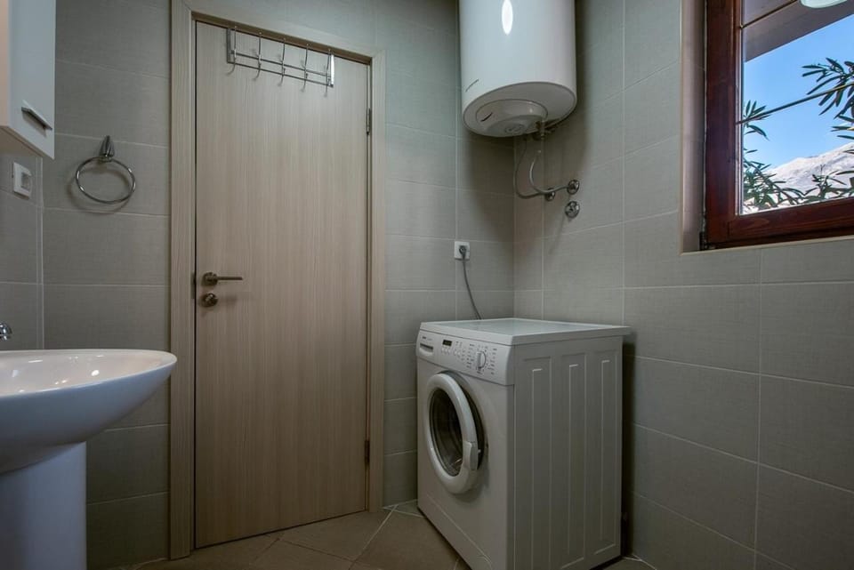 Bathroom, towels, towels, washing machine