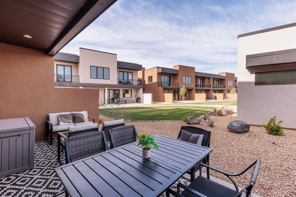 Snow Canyon 19th Hole House in St George
