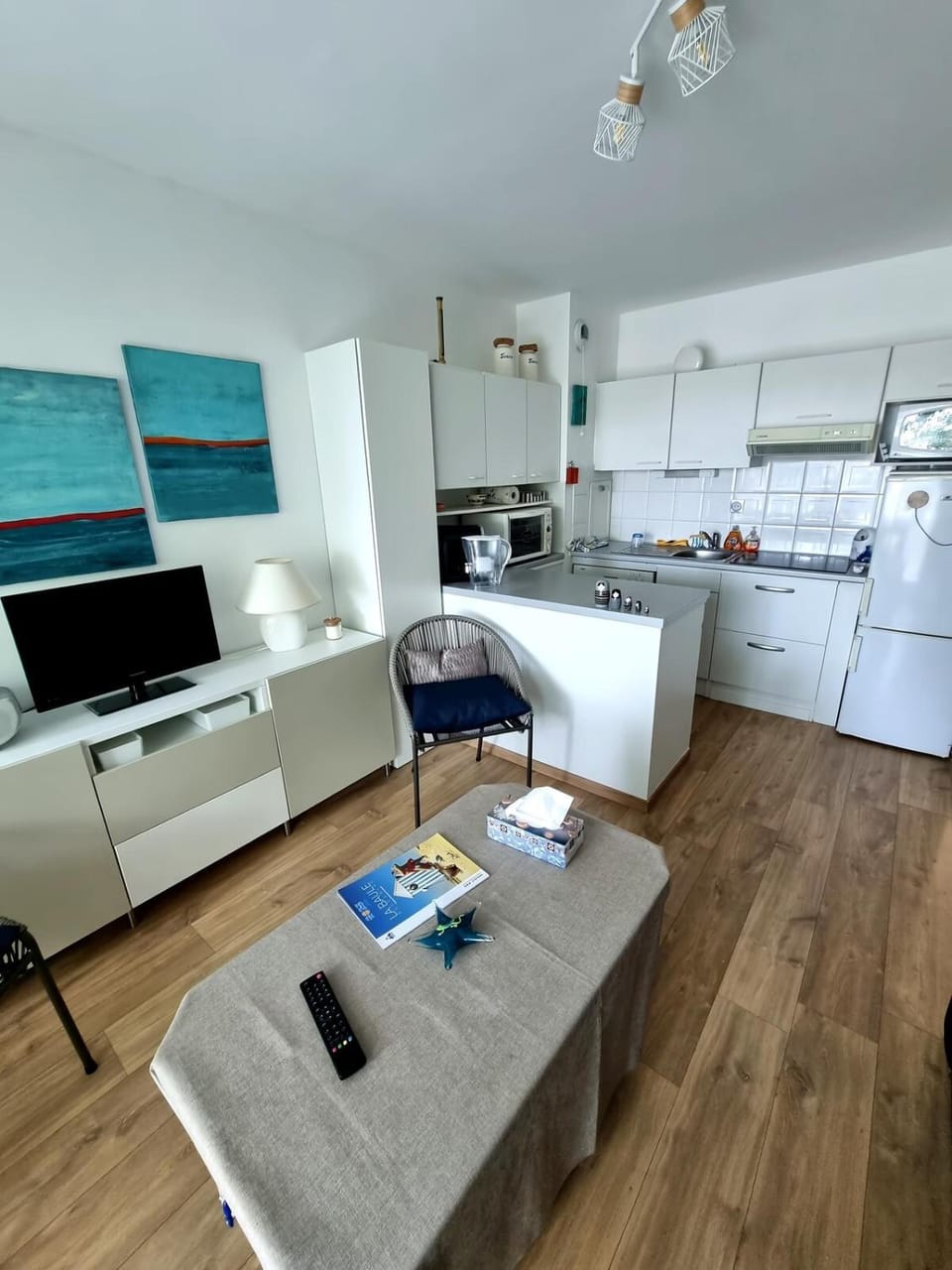 TV and multimedia, Dining area