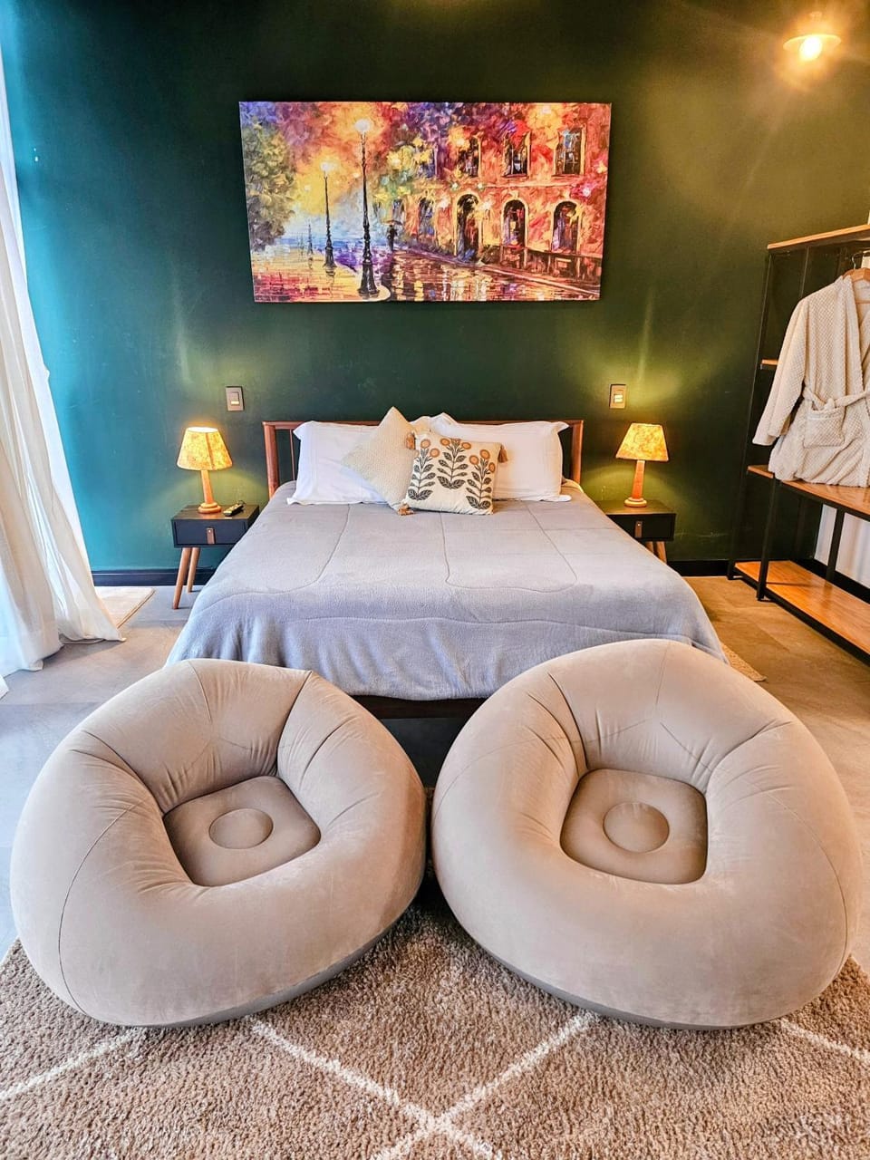 Bed, Photo of the whole room, Seating area, Bedroom, locker