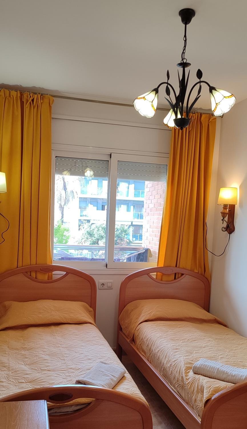 Duplex 2-bedroom family apartment F&F Apartment in Lloret de Mar