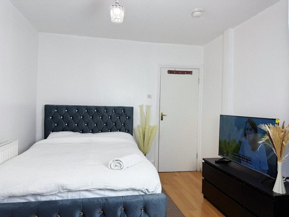 Big Room in East Ham Vacation rental in London