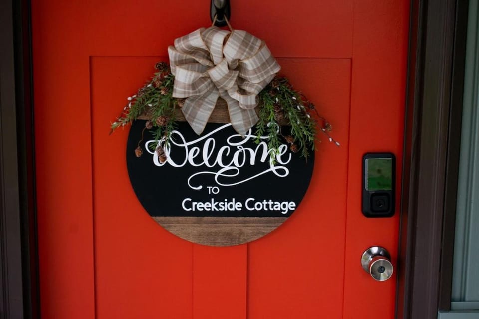 Creekside Cottage House in Pennsylvania