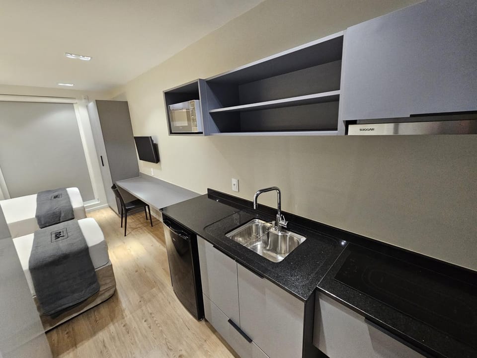 Kitchen or kitchenette, Bedroom