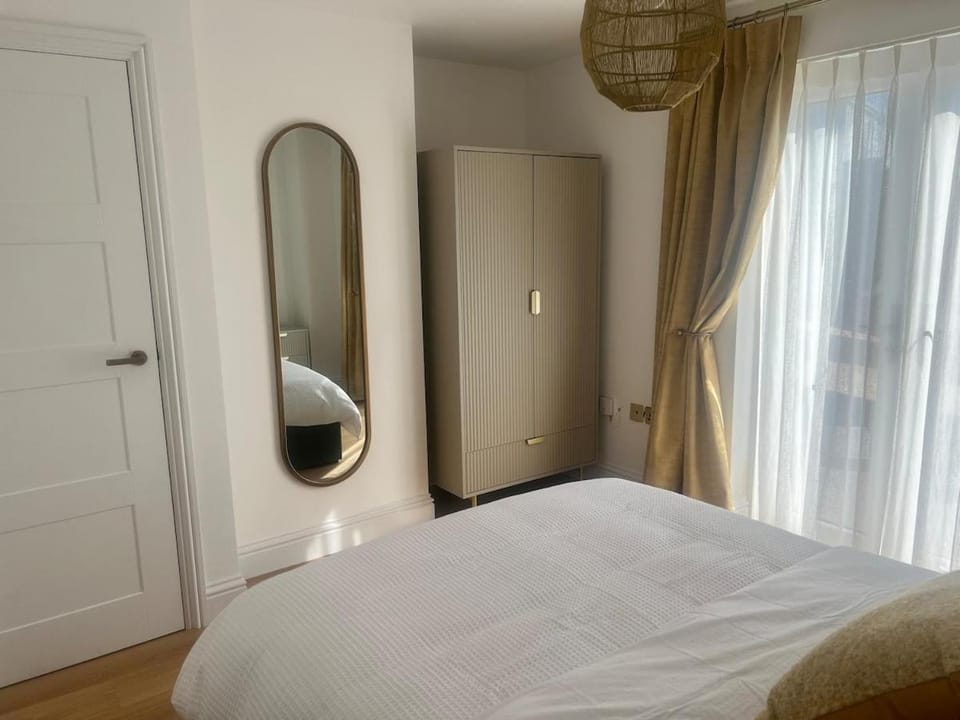 Valley View Apartment in Bristol