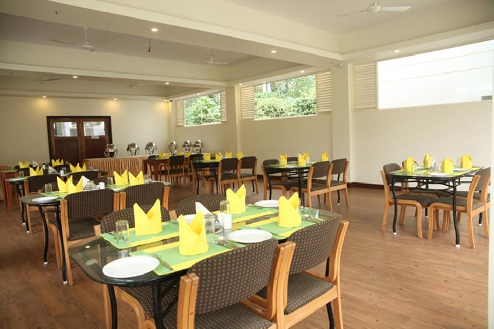 Restaurant/places to eat, Continental breakfast