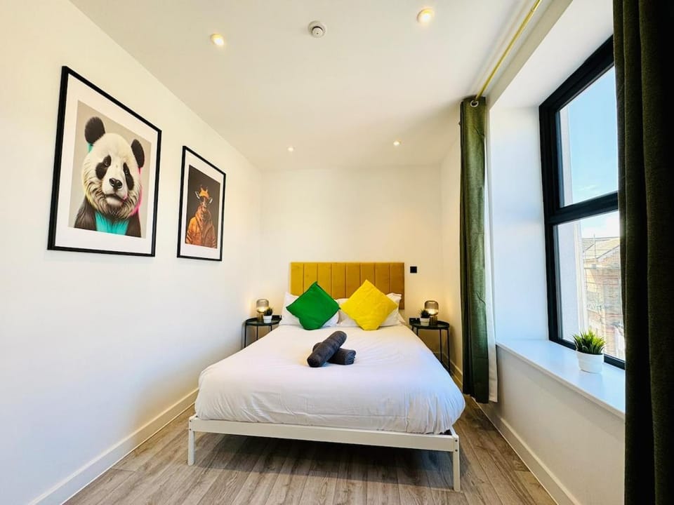 Central Bournemouth - 2-Bedroom - 4 Guests - Prime Spot Apartment in Bournemouth