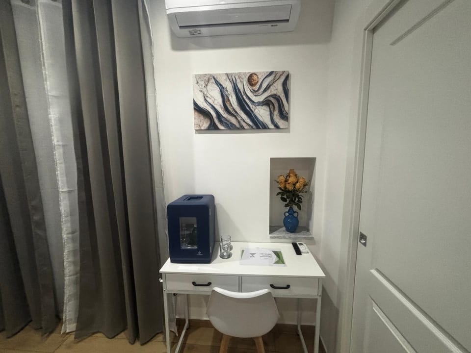 Engi Rooms - Marino Bed and Breakfast in Naples