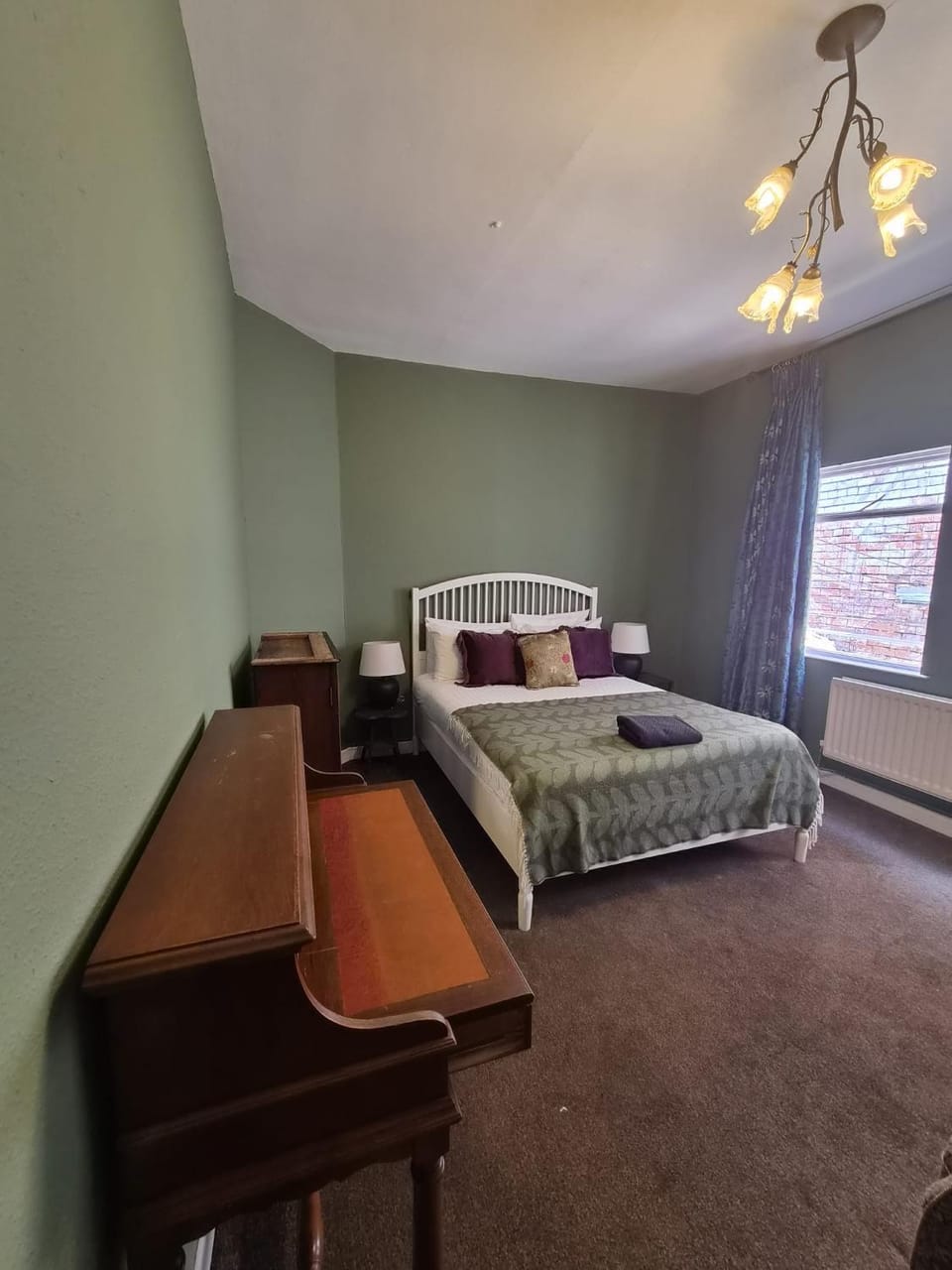 Rooms & Apartments Malone Road Bed and Breakfast in Belfast