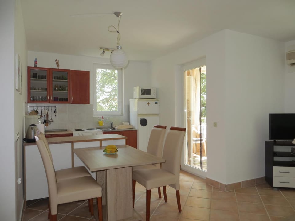 Kitchen or kitchenette, Living room, Photo of the whole room