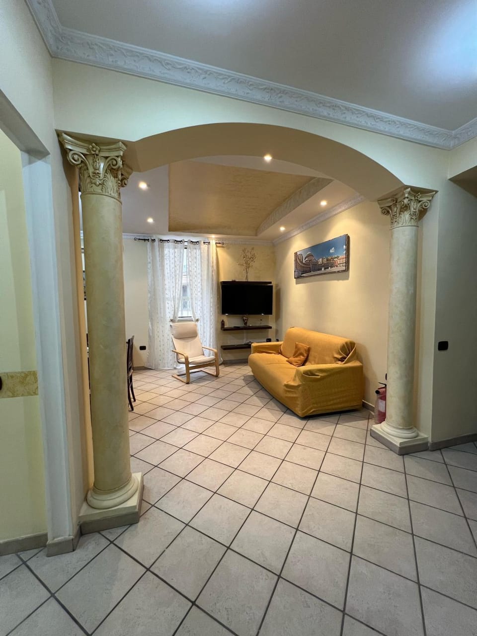 Communal lounge/ TV room