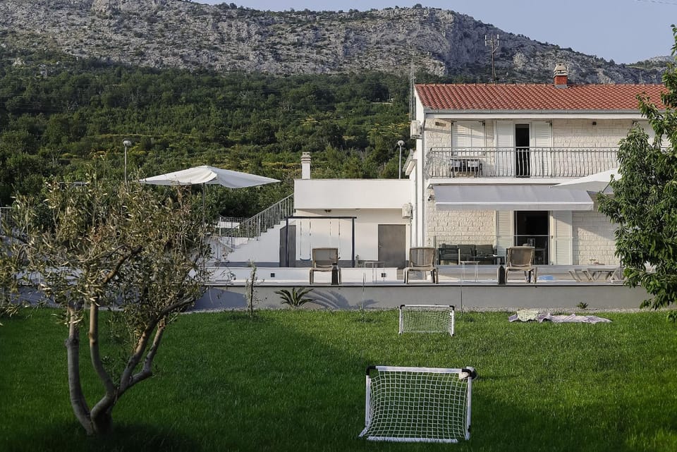 Property building, Mountain view