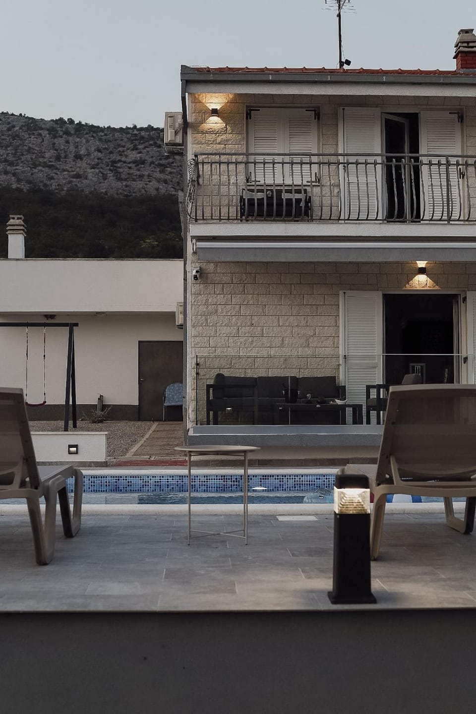 Property building, Balcony/Terrace