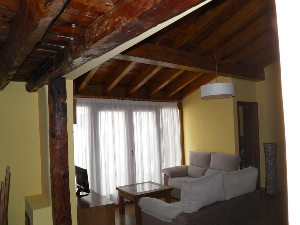 Day, Living room