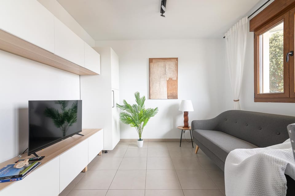 Communal lounge/ TV room, TV and multimedia