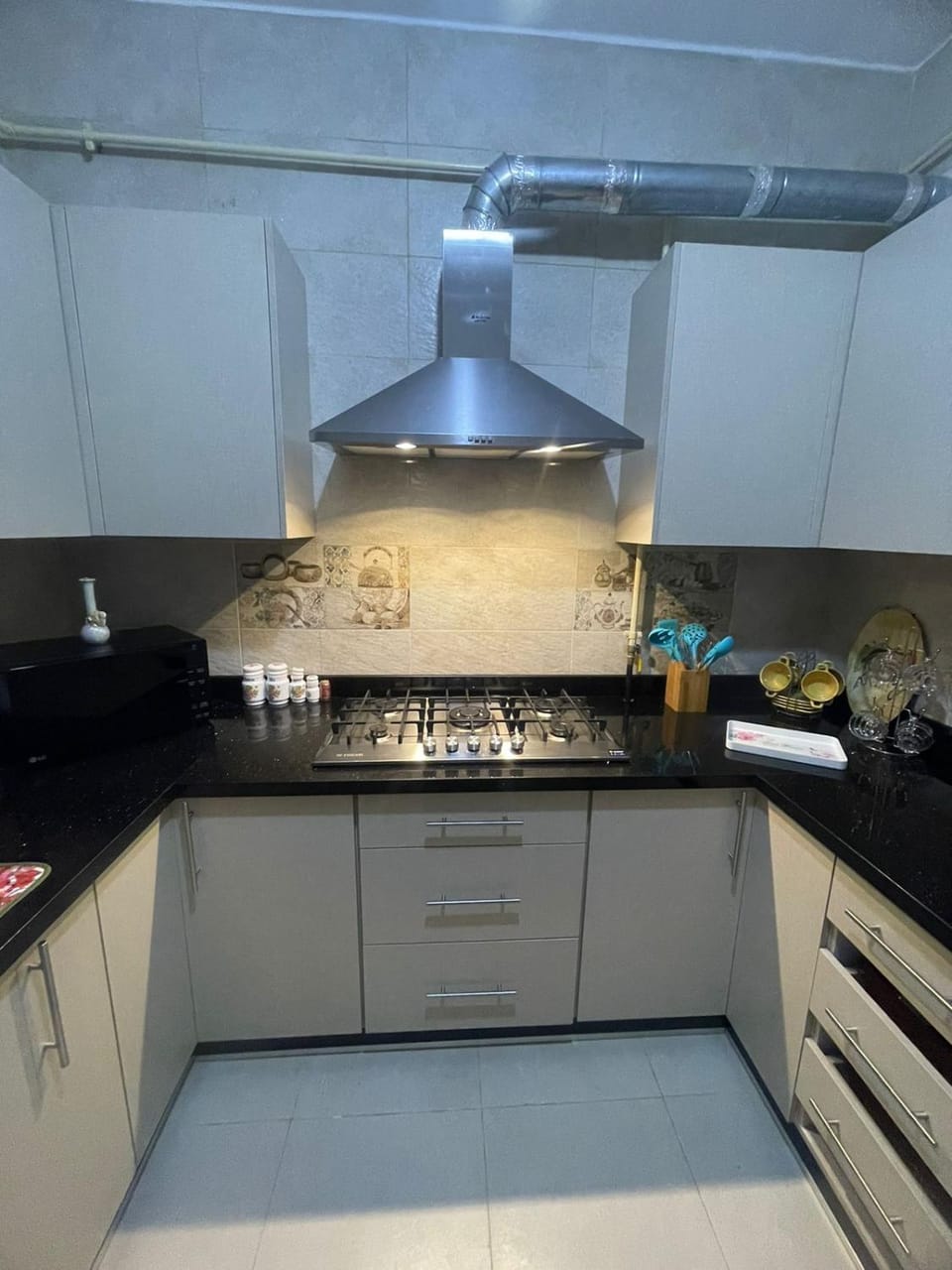 شقة بكمبوند البشاير سوبر لوكس 160 متر دقايق لمول العرب Apartment in Egypt