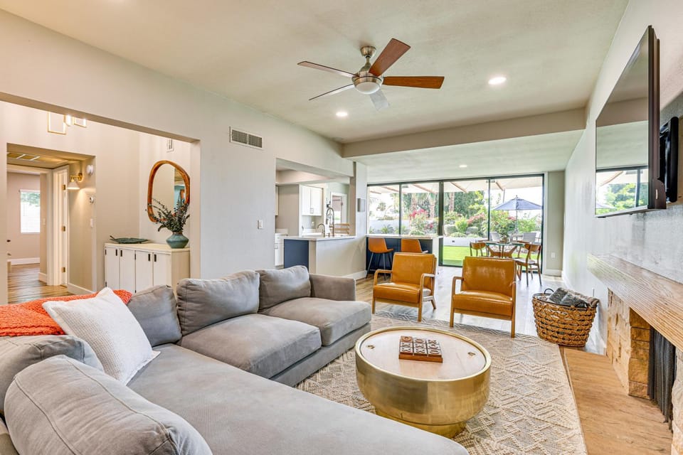 Private Pool + Putting Green: Sunny Scottsdale Gem House in Scottsdale