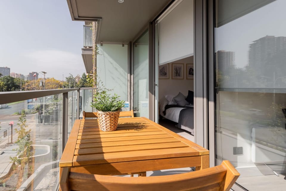 Chic 1BR Apt In The Exclusive Pdte Riesco Area Apartment in Las Condes