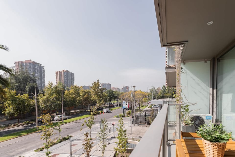 Chic 1BR Apt In The Exclusive Pdte Riesco Area Apartment in Las Condes