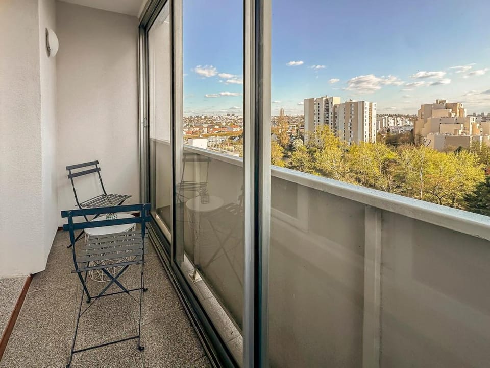 Balcon, Fibre rapide & Parking Apartment in Île-de-France