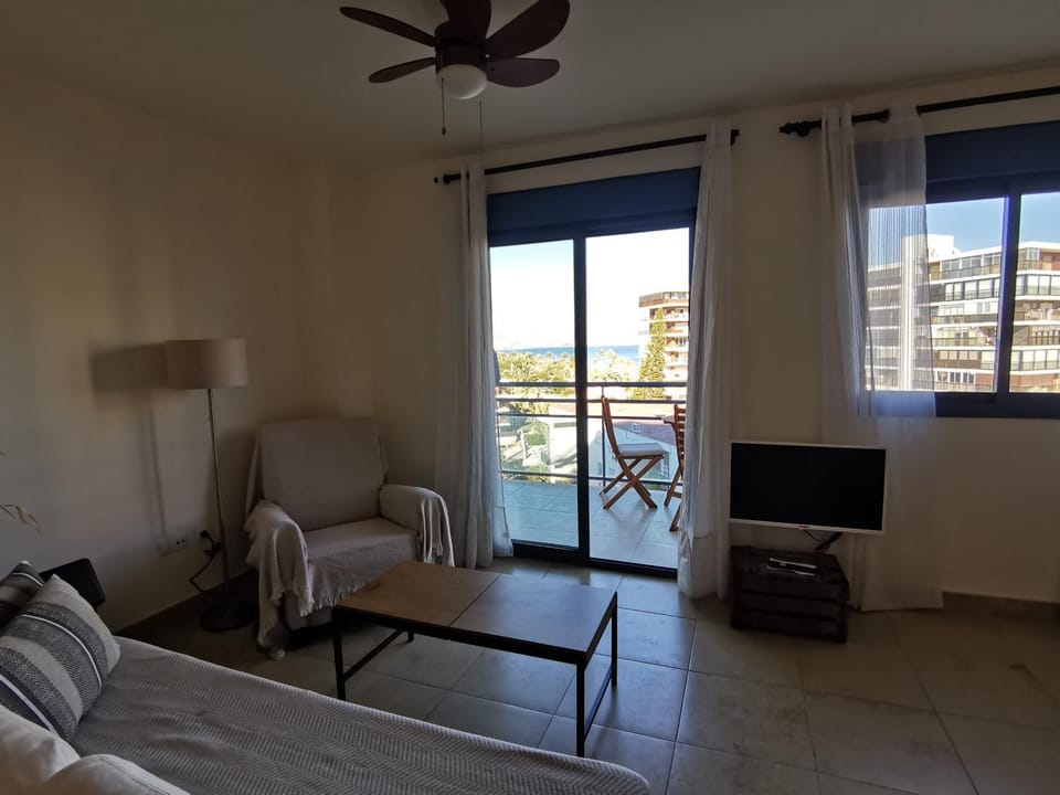 ESTUDIO en PRIMERA LINEA PLAYA Apartment in Alicante
