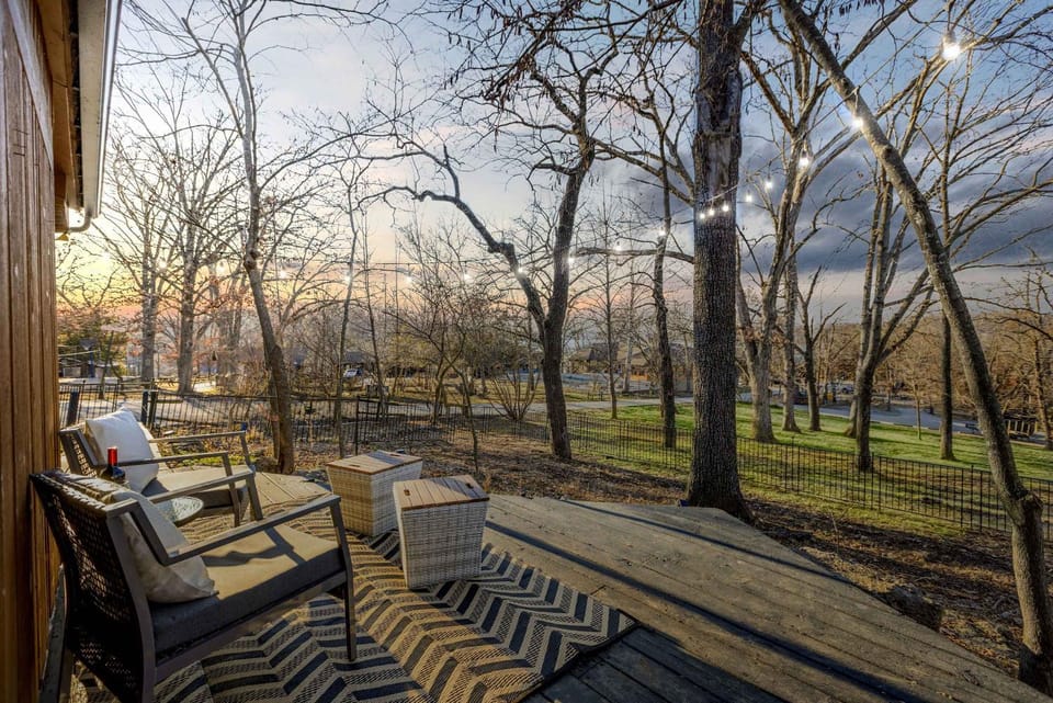 Cedar Nest - Experience Ozark Magic in Sunrise Beach House in Lake of the Ozarks