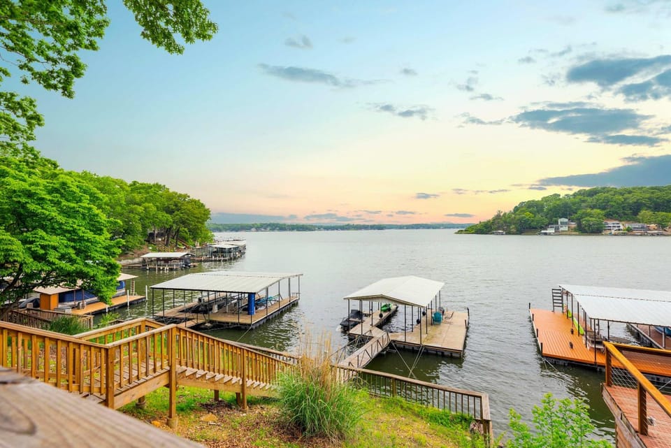 Dockside Dream - Stay for 12 House in Lake of the Ozarks