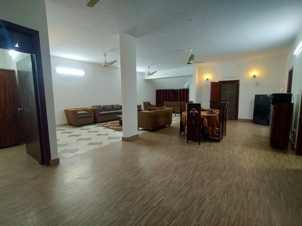 3Bedroom Fully Furnishd Portion House in Karachi
