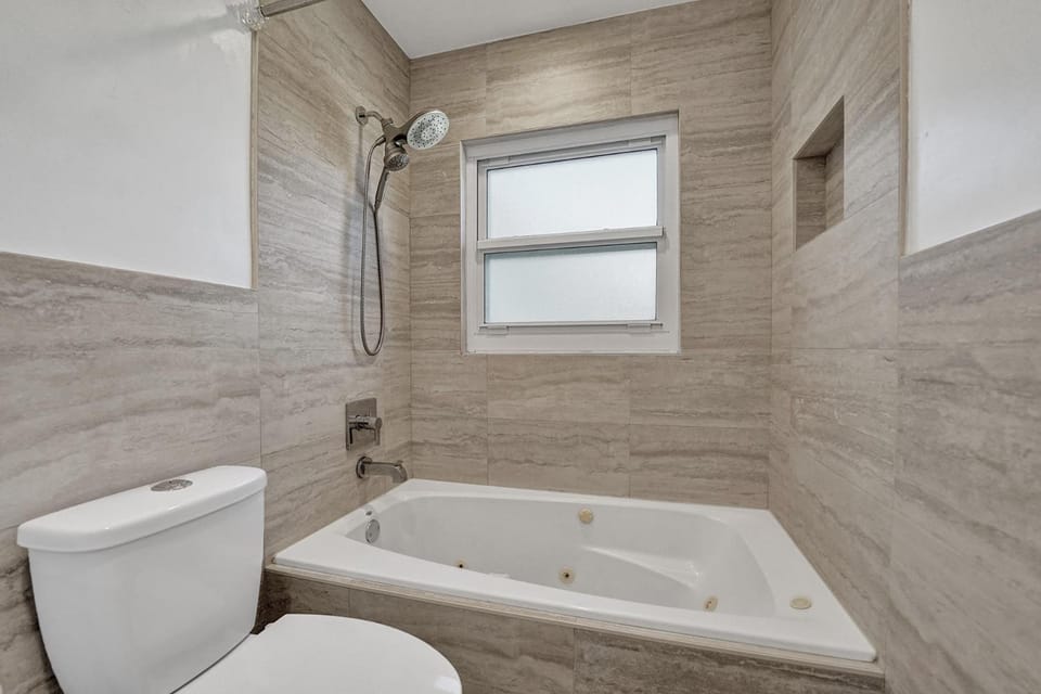 Bathroom, Bath