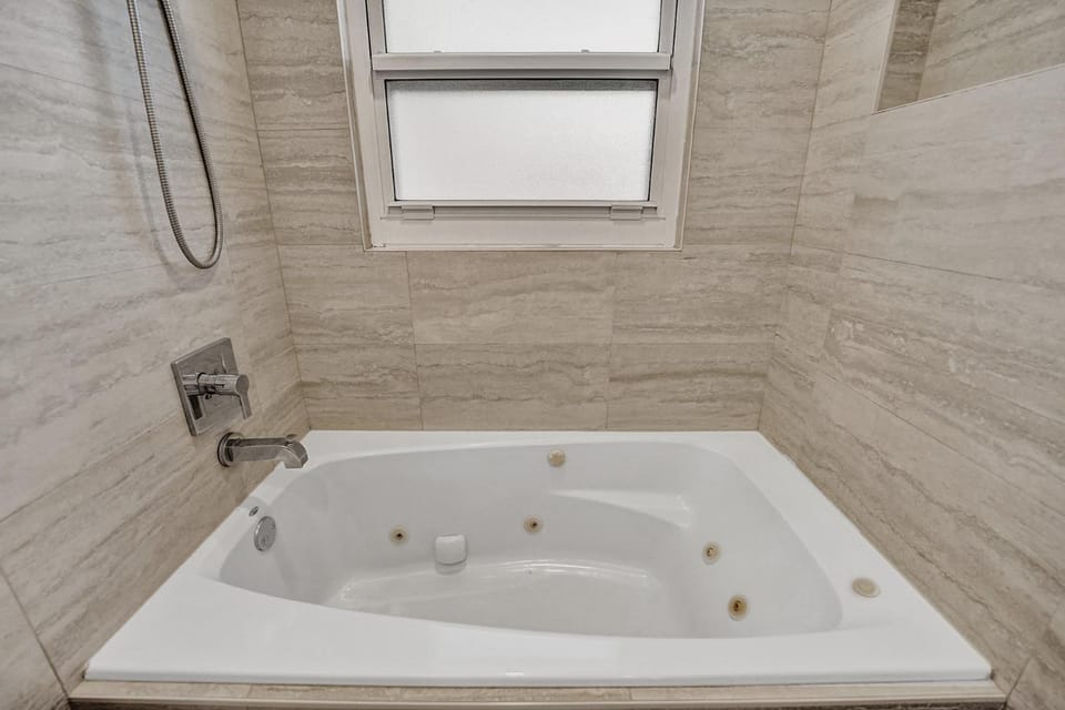 Bathroom, Bath