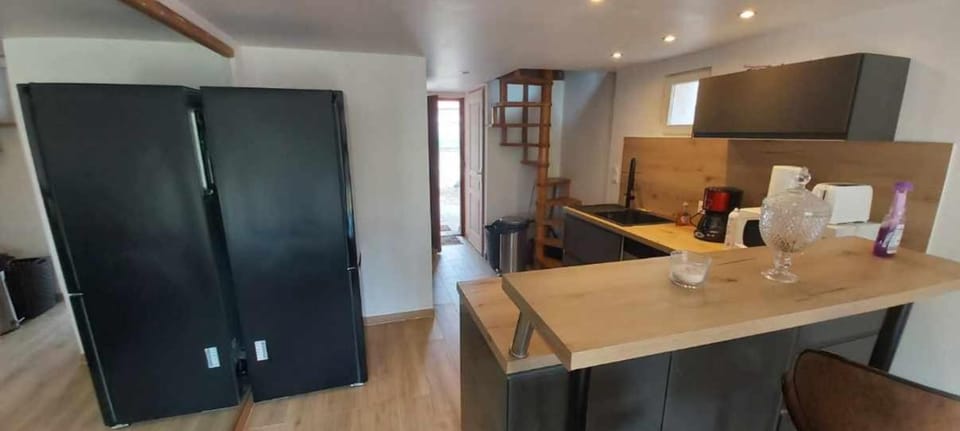 Studio avez mezzanine et petit jardin Apartment in Provence