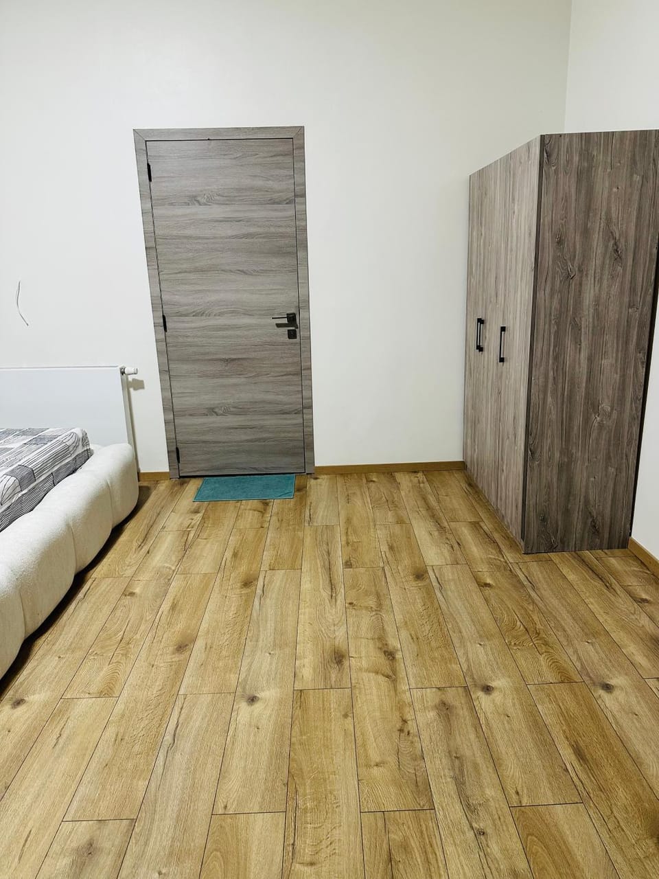 Sweet apartment with belcon Apartment in Saint-Gilles