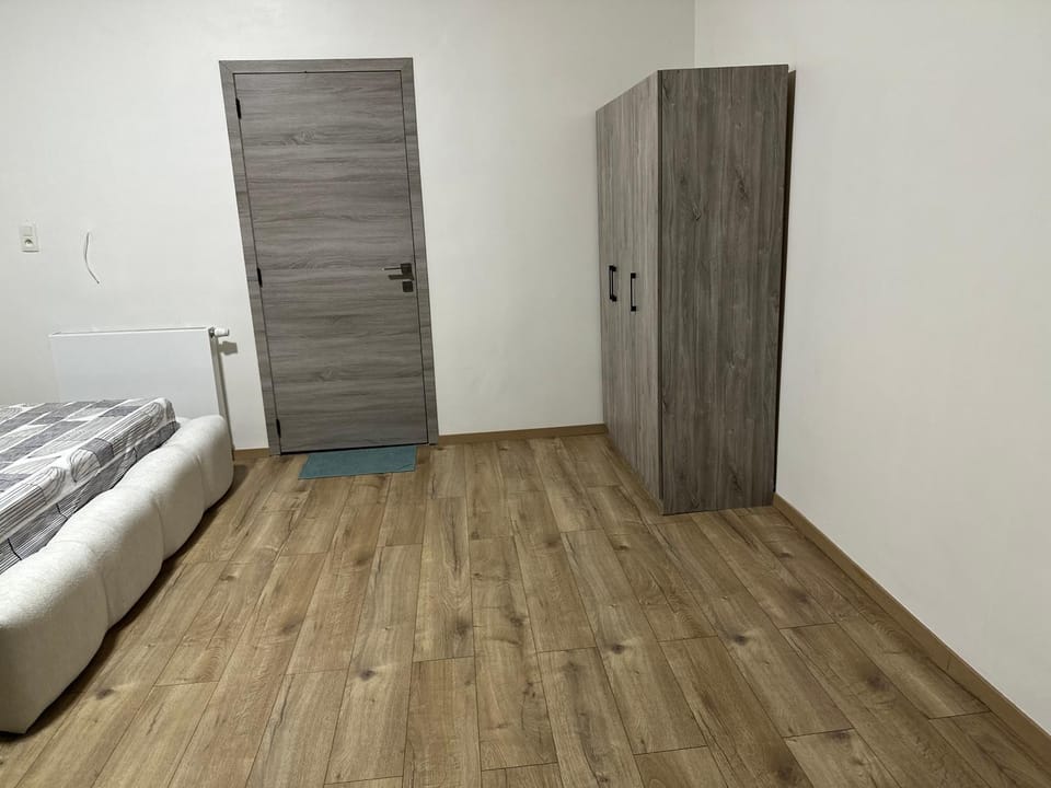 Sweet apartment with belcon Apartment in Saint-Gilles