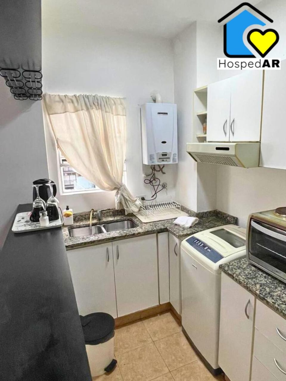 Kitchen or kitchenette, oven, kitchen