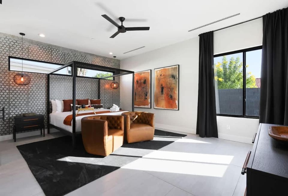 Luxe - Ember - Pool Heat Available - Fire Pit House in Scottsdale