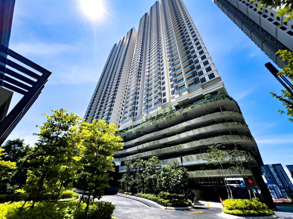 Property building, Spring, Day, City view