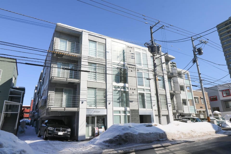Property building, Day, Winter