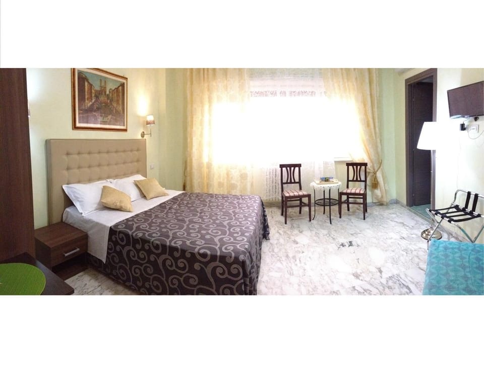 Day, Photo of the whole room