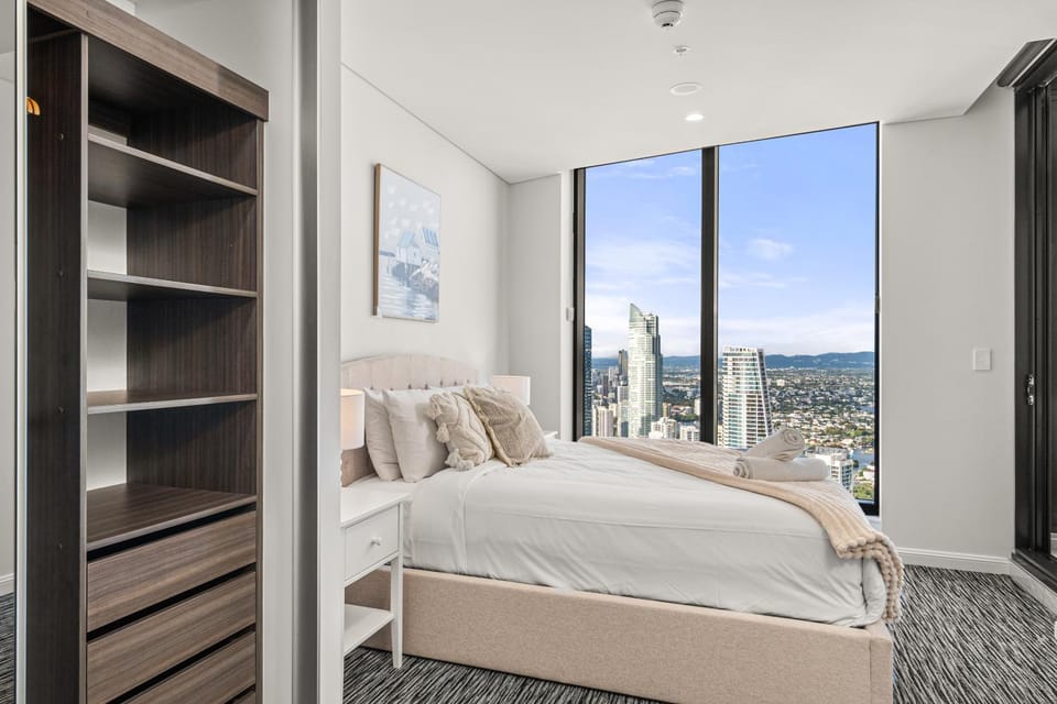 Bed, Bedroom, Sea view